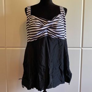 CLEARANCE SALE! 
Black and White Tankini